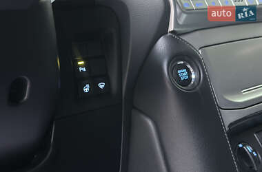 Позашляховик / Кросовер Toyota Land Cruiser Prado 2019 в 