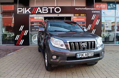 Toyota Land Cruiser Prado 2013