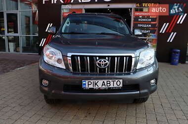 Внедорожник / Кроссовер Toyota Land Cruiser Prado 2013 в 