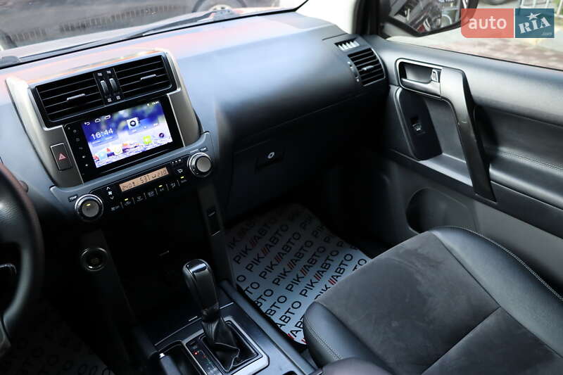 Внедорожник / Кроссовер Toyota Land Cruiser Prado 2013 в Львове