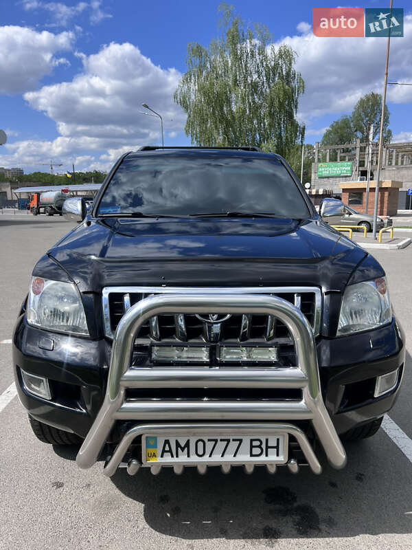 Позашляховик / Кросовер Toyota Land Cruiser Prado 2006 в Києві