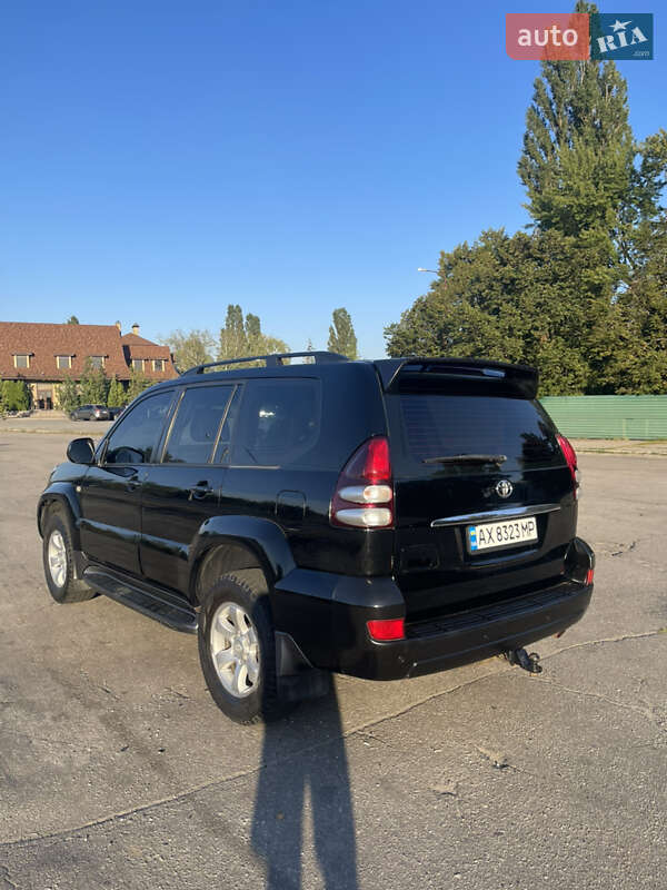 Позашляховик / Кросовер Toyota Land Cruiser Prado 2005 в Харкові