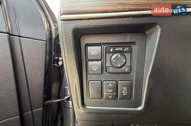 Внедорожник / Кроссовер Toyota Land Cruiser Prado 2018 в 
