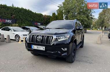 Позашляховик / Кросовер Toyota Land Cruiser Prado 2021 в  фото 10 Позашляховик / Кросовер Toyota Land Cruiser Prado 2021 в