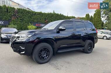 Позашляховик / Кросовер Toyota Land Cruiser Prado 2021 в  фото 12 Позашляховик / Кросовер Toyota Land Cruiser Prado 2021 в