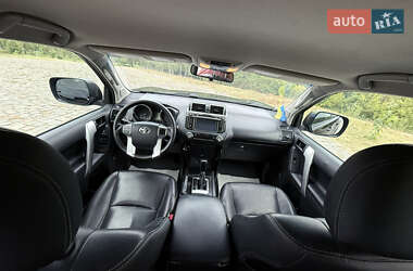 Внедорожник / Кроссовер Toyota Land Cruiser Prado 2014 в 