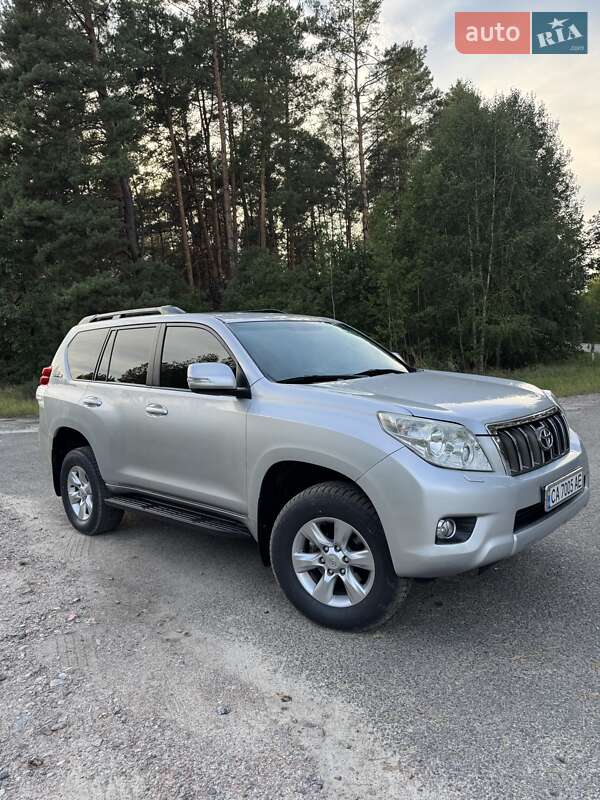 Позашляховик / Кросовер Toyota Land Cruiser Prado 2012 в Черкасах