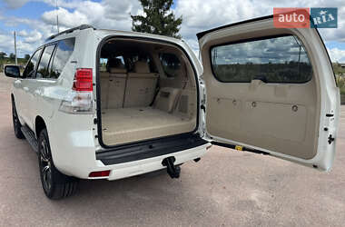 Внедорожник / Кроссовер Toyota Land Cruiser Prado 2010 в 