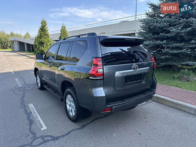 Внедорожник / Кроссовер Toyota Land Cruiser Prado 2020 в Киеве