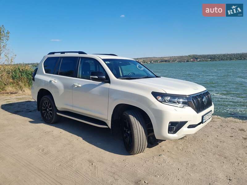 Toyota Land Cruiser Prado 2021