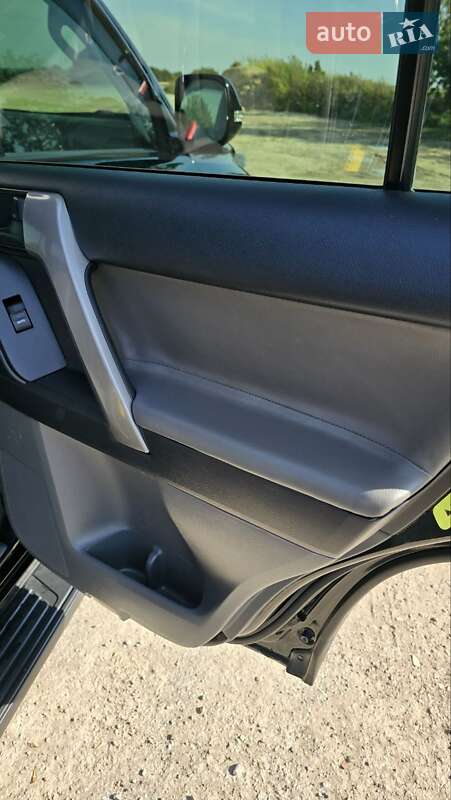 Позашляховик / Кросовер Toyota Land Cruiser Prado 2012 в Чорткові