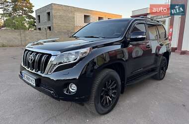 Внедорожник / Кроссовер Toyota Land Cruiser Prado 2015 в 