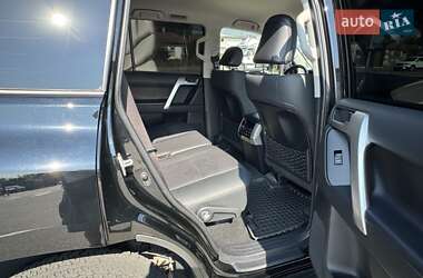 Внедорожник / Кроссовер Toyota Land Cruiser Prado 2021 в 