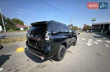 Внедорожник / Кроссовер Toyota Land Cruiser Prado 2021 в 