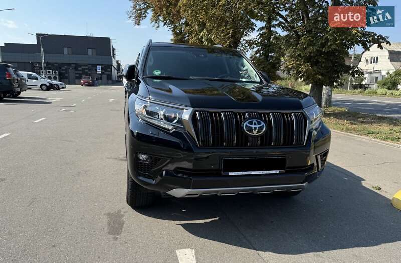 Позашляховик / Кросовер Toyota Land Cruiser Prado 2021 в Києві