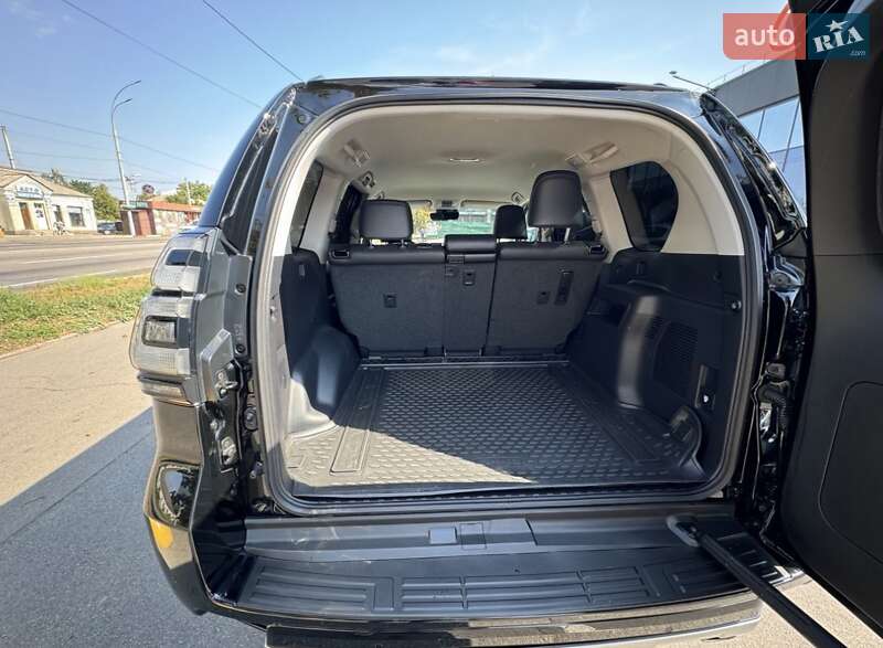 Позашляховик / Кросовер Toyota Land Cruiser Prado 2021 в Києві