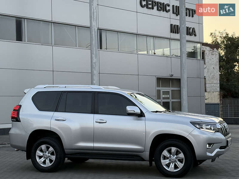 Внедорожник / Кроссовер Toyota Land Cruiser Prado 2021 в Киеве