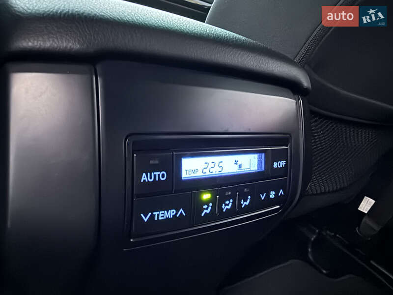 Внедорожник / Кроссовер Toyota Land Cruiser Prado 2021 в Киеве