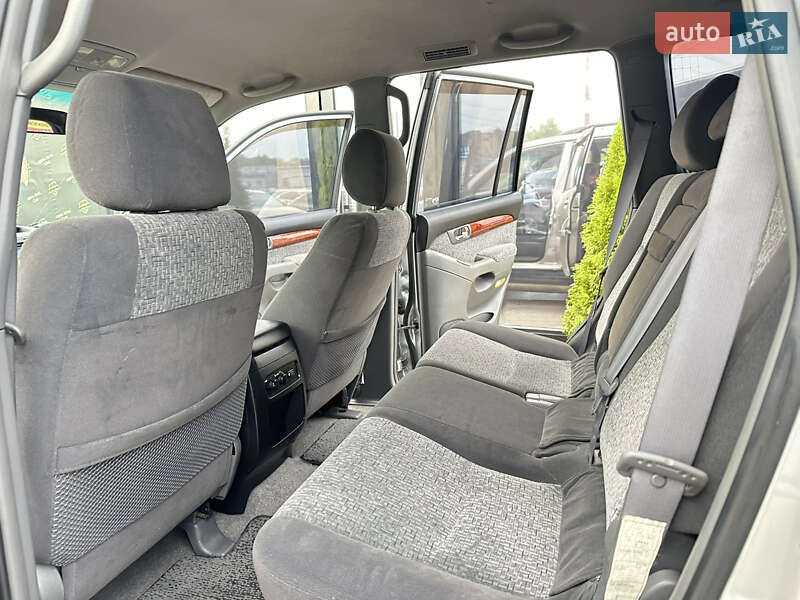 Внедорожник / Кроссовер Toyota Land Cruiser Prado 2005 в Харькове