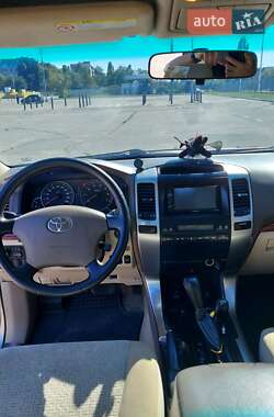 Внедорожник / Кроссовер Toyota Land Cruiser Prado 2005 в  фото 13 Внедорожник / Кроссовер Toyota Land Cruiser Prado 2005 в