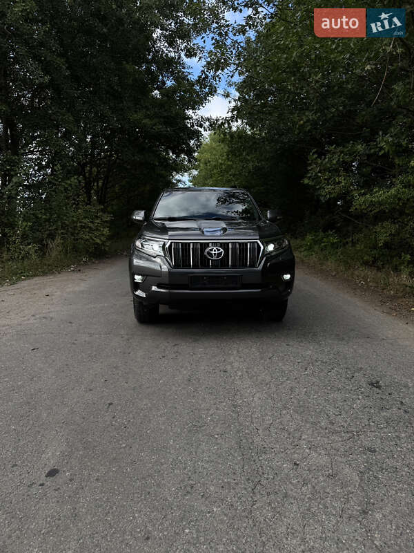 Позашляховик / Кросовер Toyota Land Cruiser Prado 2019 в Вінниці фото 7 Позашляховик / Кросовер Toyota Land Cruiser Prado 2019 в Вінниці