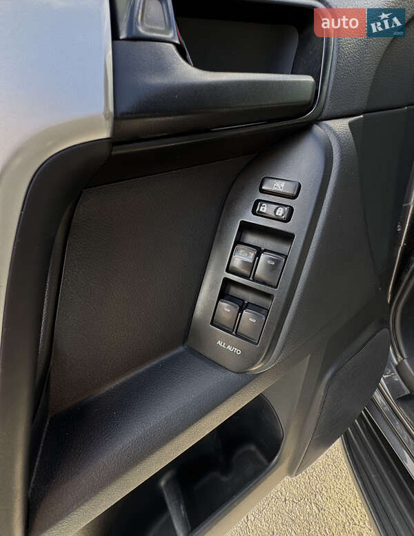 Позашляховик / Кросовер Toyota Land Cruiser Prado 2019 в Вінниці фото 30 Позашляховик / Кросовер Toyota Land Cruiser Prado 2019 в Вінниці