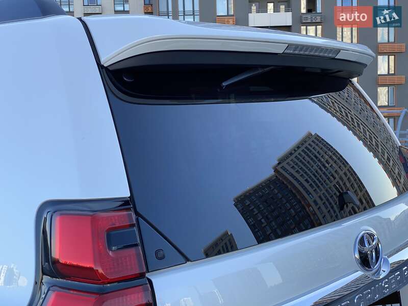 Позашляховик / Кросовер Toyota Land Cruiser Prado 2019 в Києві