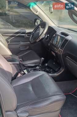 Внедорожник / Кроссовер Toyota Land Cruiser Prado 2007 в 