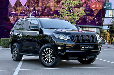Позашляховик / Кросовер Toyota Land Cruiser Prado 2018 в Києві