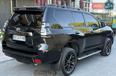 Внедорожник / Кроссовер Toyota Land Cruiser Prado 2021 в 