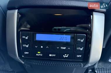 Внедорожник / Кроссовер Toyota Land Cruiser Prado 2021 в 