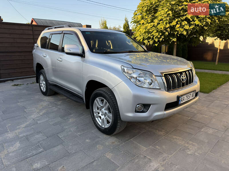 Позашляховик / Кросовер Toyota Land Cruiser Prado 2010 в Кропивницькому