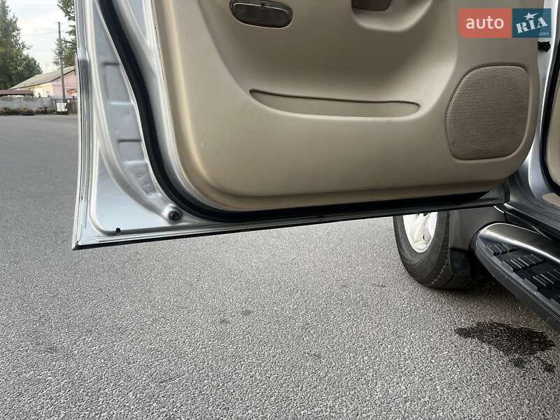 Внедорожник / Кроссовер Toyota Land Cruiser Prado 2004 в Чернигове