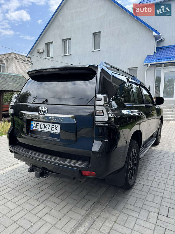 Внедорожник / Кроссовер Toyota Land Cruiser Prado 2020 в Днепре