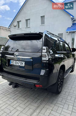 Внедорожник / Кроссовер Toyota Land Cruiser Prado 2020 в 