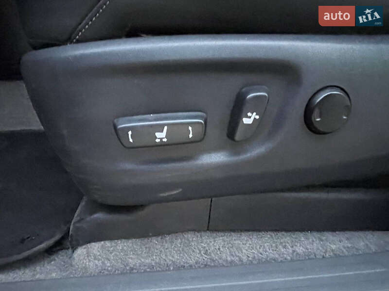 Внедорожник / Кроссовер Toyota Land Cruiser Prado 2010 в Днепре