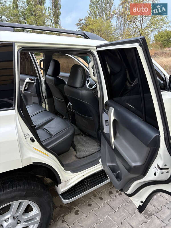 Внедорожник / Кроссовер Toyota Land Cruiser Prado 2010 в Кривом Роге фото 15 Внедорожник / Кроссовер Toyota Land Cruiser Prado 2010 в Кривом Роге