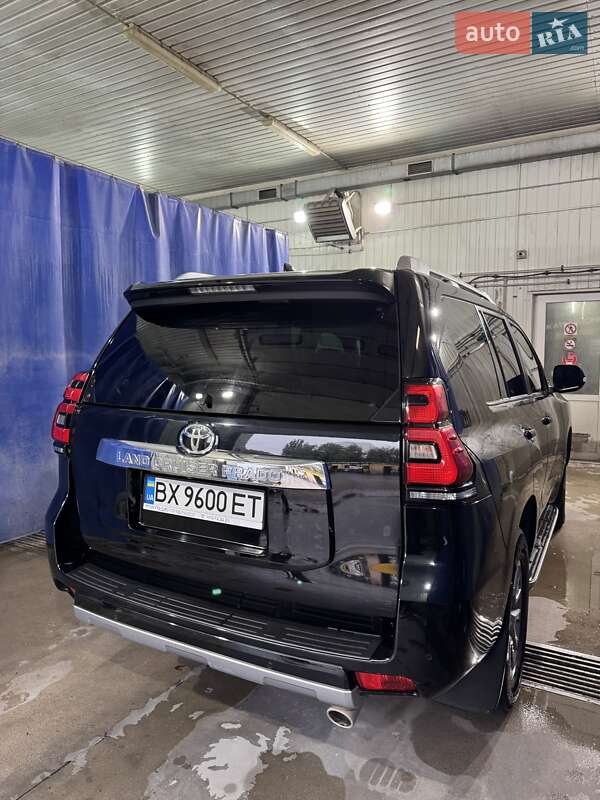 Внедорожник / Кроссовер Toyota Land Cruiser Prado 2019 в Хмельницком