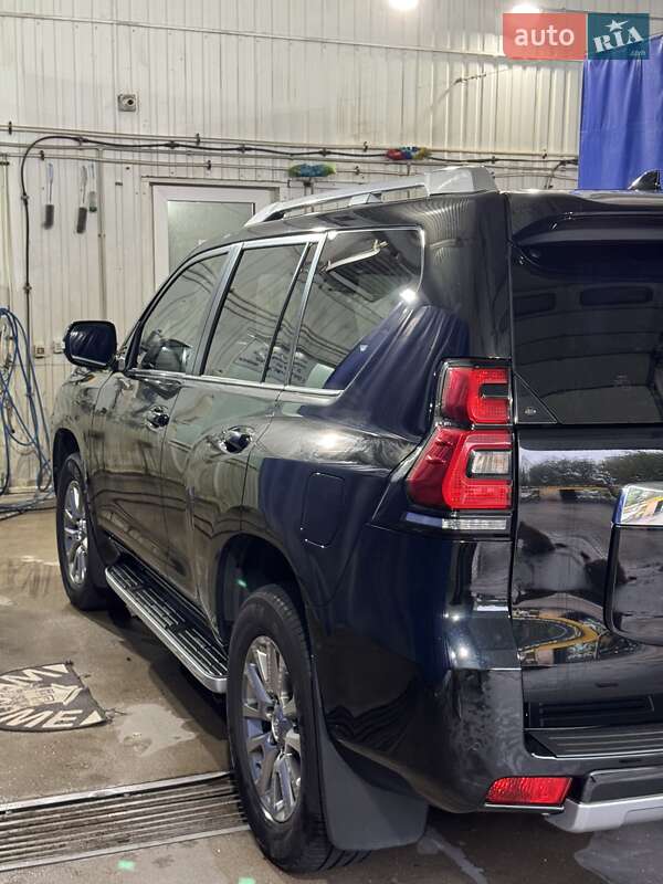 Внедорожник / Кроссовер Toyota Land Cruiser Prado 2019 в Хмельницком