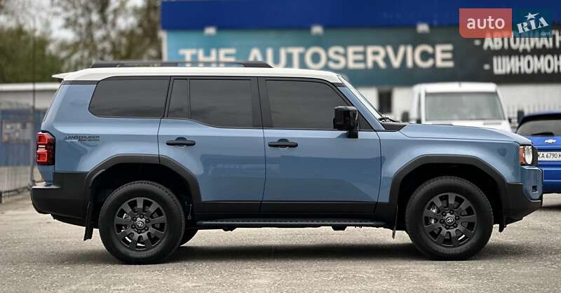 Позашляховик / Кросовер Toyota Land Cruiser Prado 2024 в Києві