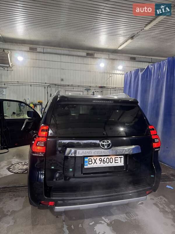 Внедорожник / Кроссовер Toyota Land Cruiser Prado 2019 в Хмельницком