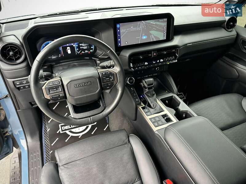 Позашляховик / Кросовер Toyota Land Cruiser Prado 2024 в Києві