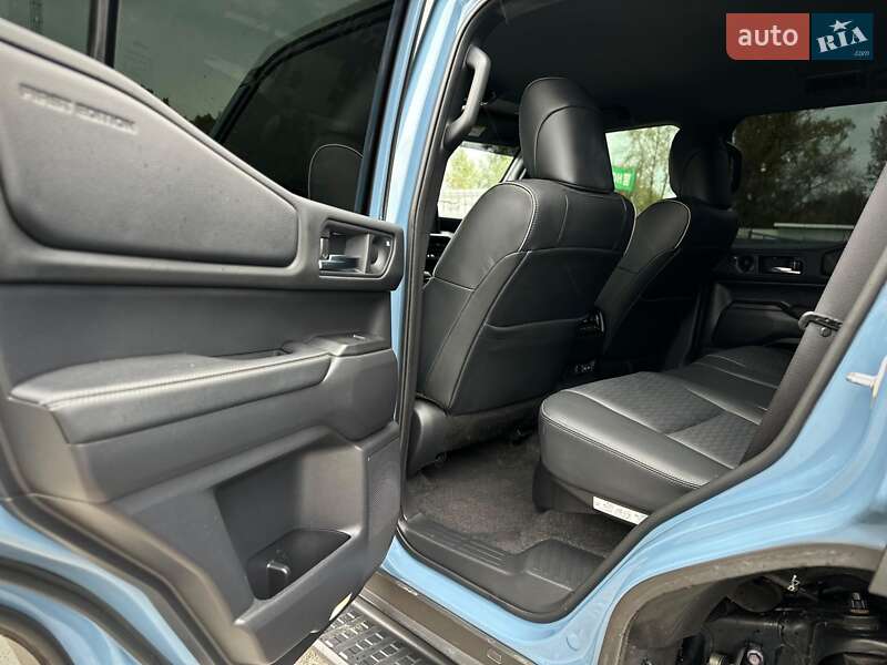 Позашляховик / Кросовер Toyota Land Cruiser Prado 2024 в Києві