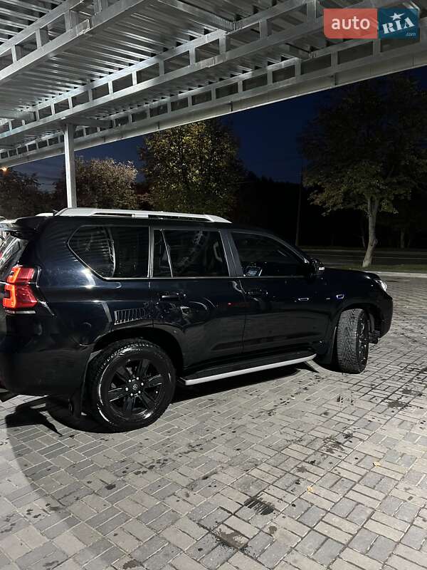 Внедорожник / Кроссовер Toyota Land Cruiser Prado 2019 в Хмельницком