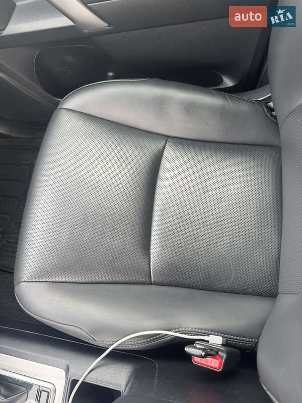 Внедорожник / Кроссовер Toyota Land Cruiser Prado 2019 в Киеве