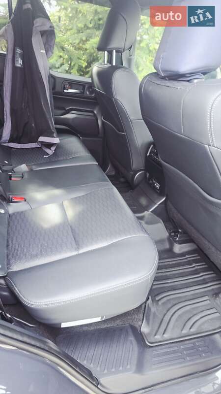 Внедорожник / Кроссовер Toyota Land Cruiser Prado 2024 в Одессе фото 23 Внедорожник / Кроссовер Toyota Land Cruiser Prado 2024 в Одессе