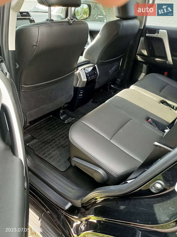 Позашляховик / Кросовер Toyota Land Cruiser Prado 2020 в Броварах