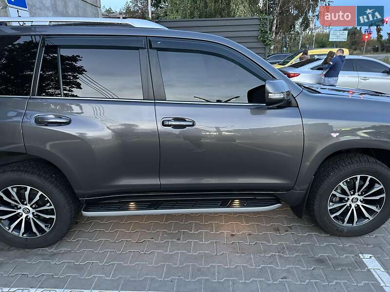 Внедорожник / Кроссовер Toyota Land Cruiser Prado 2019 в Киеве фото 2 Внедорожник / Кроссовер Toyota Land Cruiser Prado 2019 в Киеве