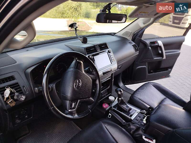 Позашляховик / Кросовер Toyota Land Cruiser Prado 2019 в Хмельницькому