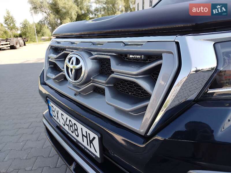 Позашляховик / Кросовер Toyota Land Cruiser Prado 2019 в Хмельницькому